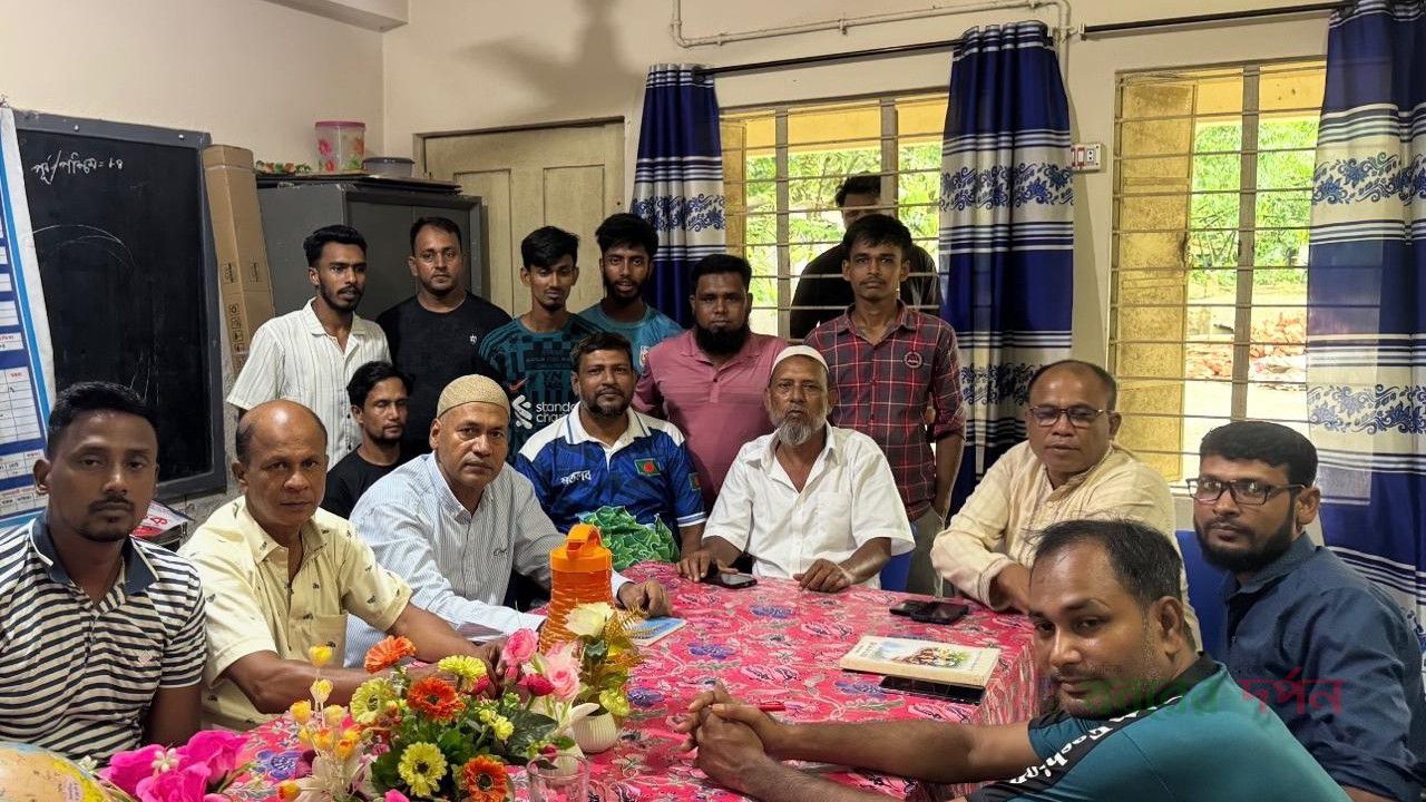 আদুরভিটি সরকারি প্রাথমিক বিদ্যালয়ে ম্যানেজিং কমিটি গঠন সভা অনুষ্ঠিত